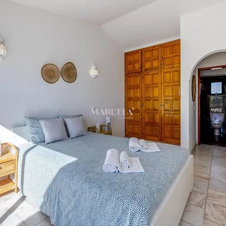 3-bedroom With Pool, Monte Sao Pedro -luz * Lagos